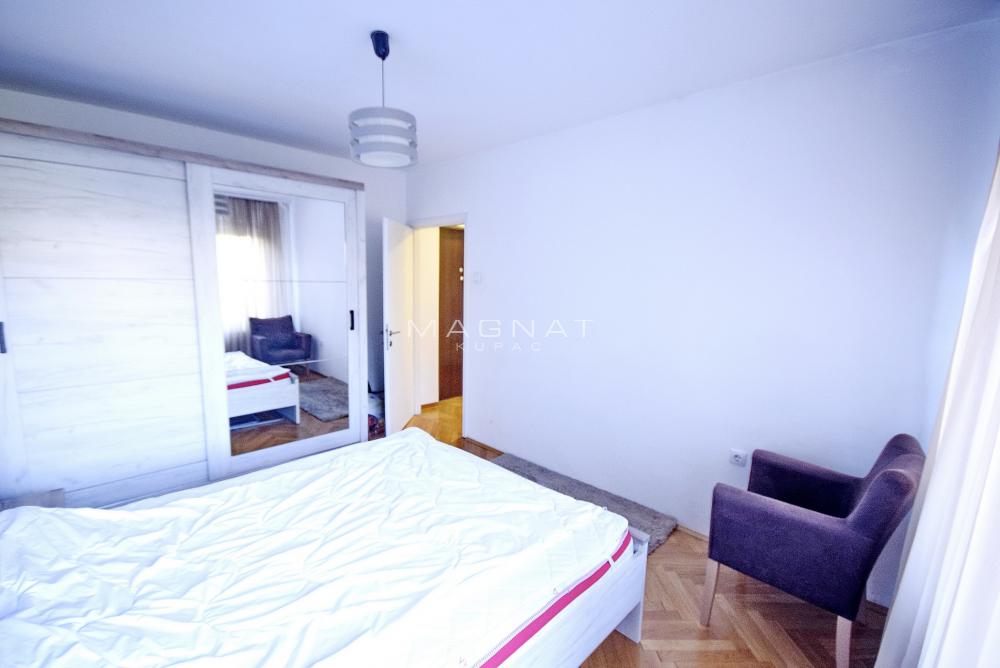 Stan na prodaju u Beogradu, Vračar, dvosoban, 54m2, cena 187900 evra