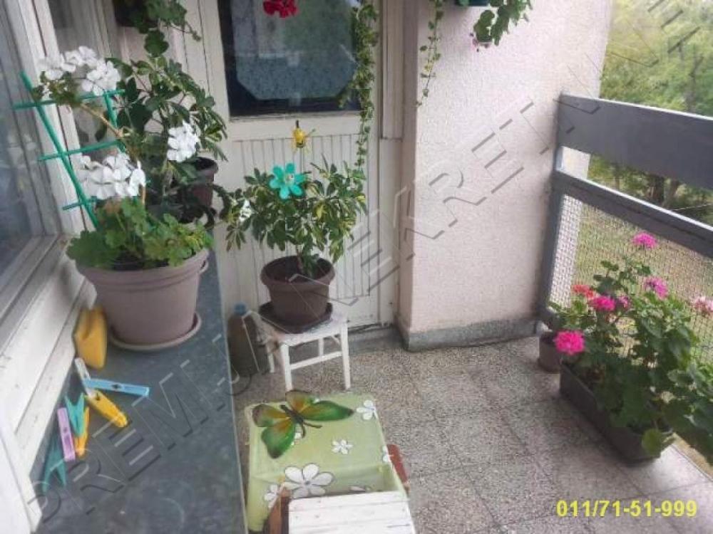 Stan na prodaju u Beogradu, Borča, dvosoban, 56m2, cena 45000 evra