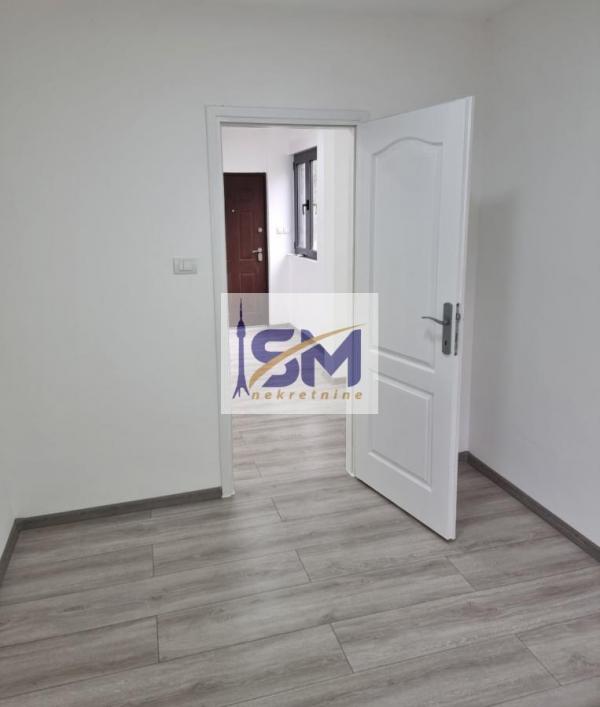 Stan na prodaju u Beogradu, Borča, jednoiposoban, 36m2, cena 85000 evra
