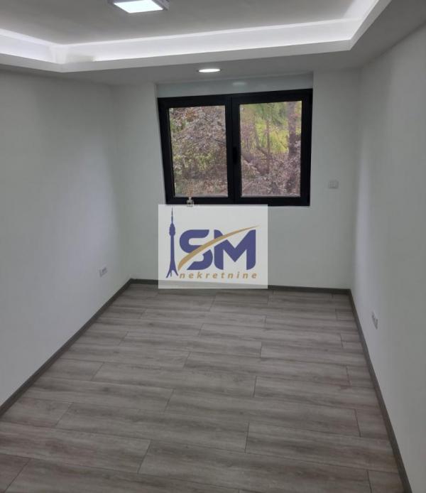 Stan na prodaju u Beogradu, Borča, jednoiposoban, 36m2, cena 85000 evra