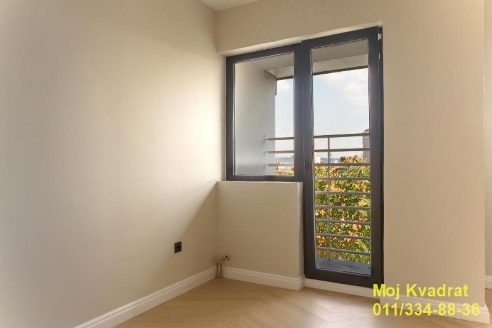 Stan na prodaju u Beogradu, Beograd (Trg Republike), trosoban, 80m2, cena 399000 evra