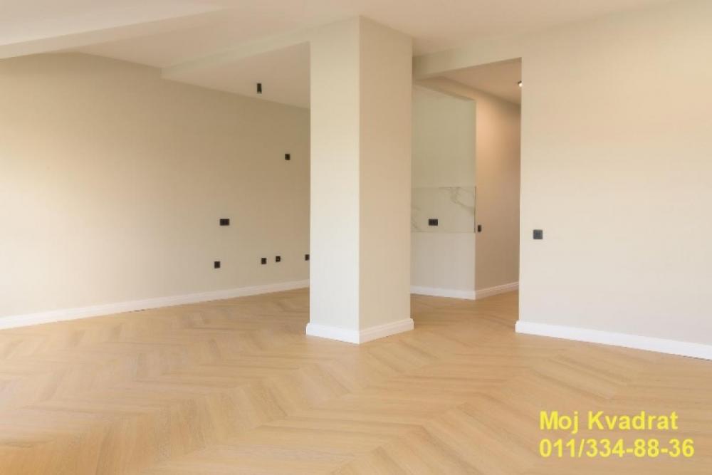 Stan na prodaju u Beogradu, Beograd (Trg Republike), trosoban, 80m2, cena 399000 evra
