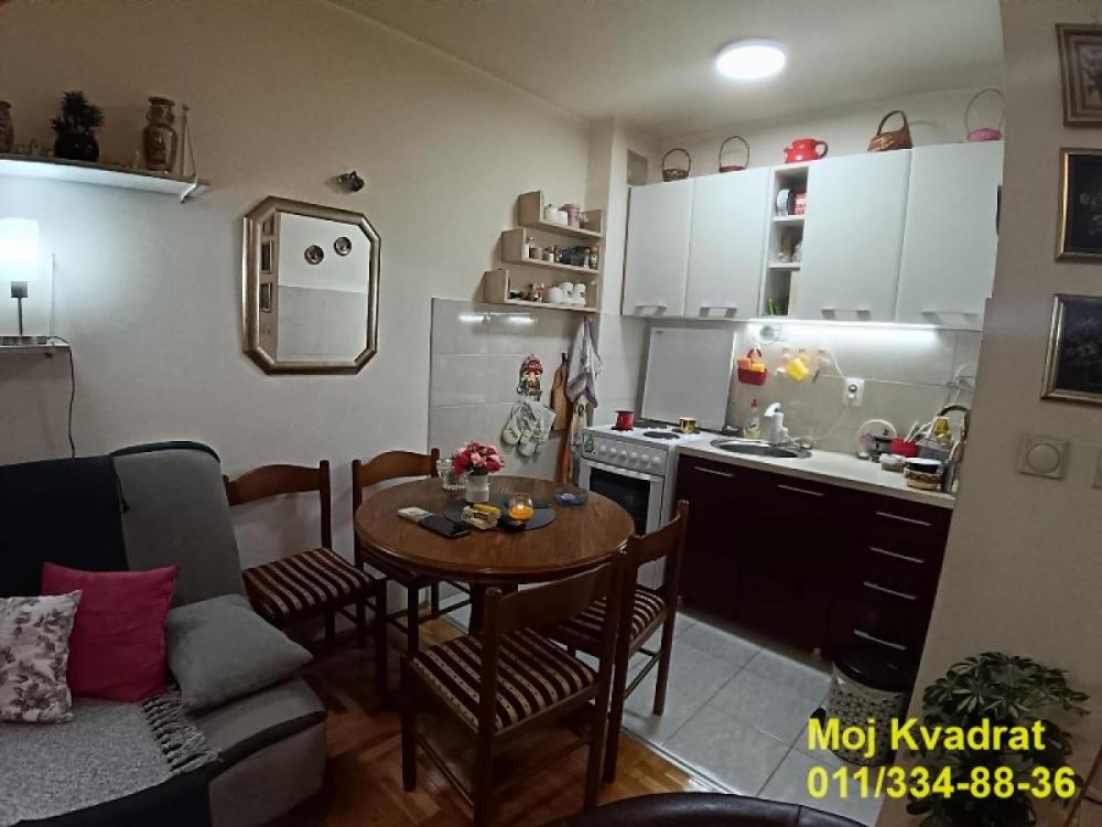 Stan na prodaju u Beogradu, Vidikovac, jednoiposoban, 30m2, cena 105000 evra