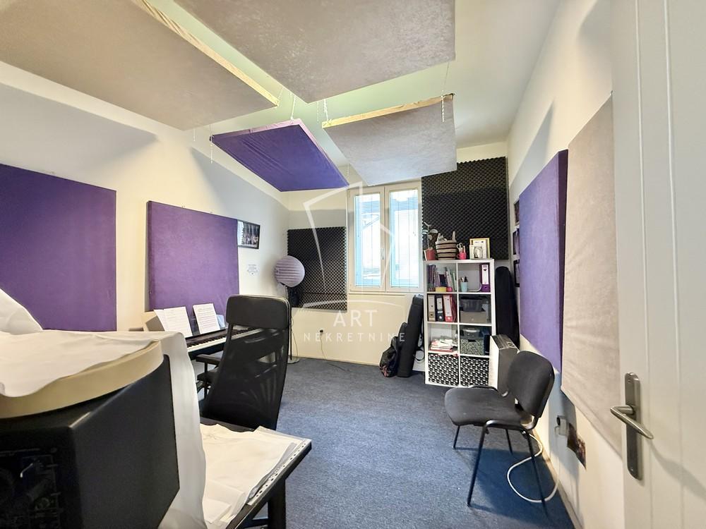 Stan na prodaju u Beogradu, Stari grad, troiposoban, 59m2, cena 260000 evra