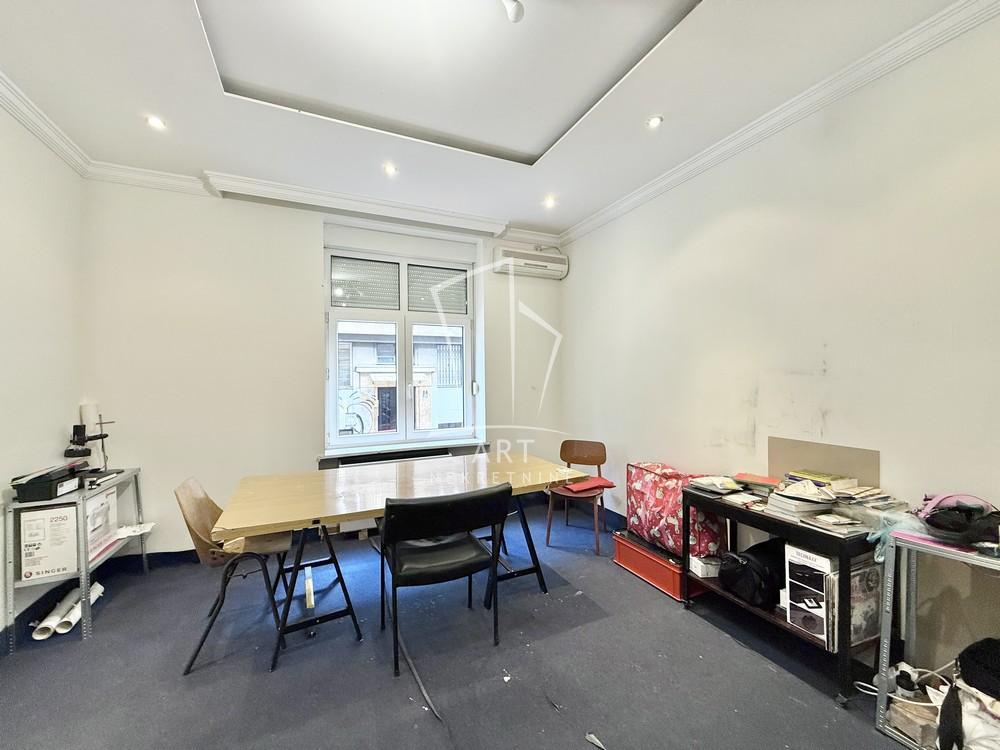 Stan na prodaju u Beogradu, Stari grad, troiposoban, 59m2, cena 260000 evra