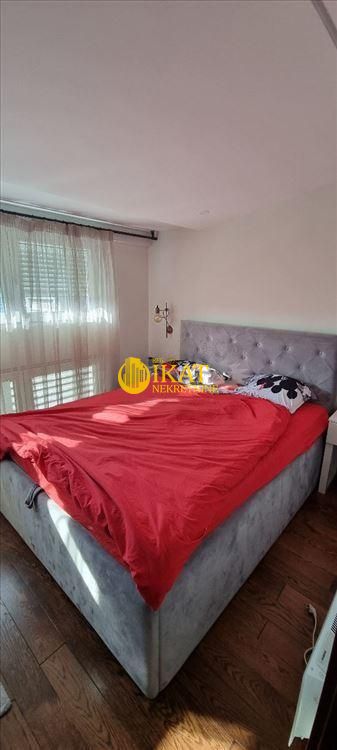Stan na prodaju u Beogradu, Novi Beograd, trosoban, 73m2, cena 330000 evra
