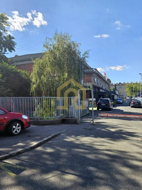 Stan na prodaju u Beogradu, Vračar (Centar), trosoban, 80m2, cena 255000 evra