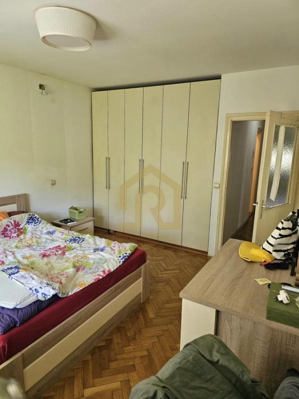 Stan na prodaju u Beogradu, Vračar (Centar), trosoban, 80m2, cena 255000 evra