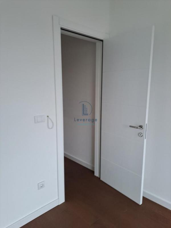 Stan na prodaju u Beogradu, Vukov spomenik, cetvorosoban, 93m2, cena 475000 evra