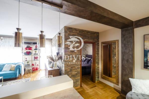 Stan na prodaju u Beogradu, Vukov spomenik, trosoban, 75m2, cena 280000 evra