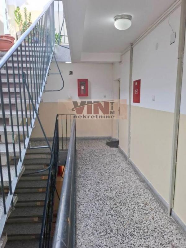 Stan na prodaju u Beogradu, Karaburma, jednosoban, 24m2, cena 86500 evra