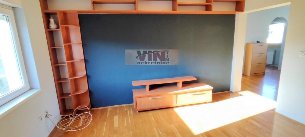 Stan na prodaju u Beogradu, Vračar, troiposoban, 66m2, cena 215000 evra