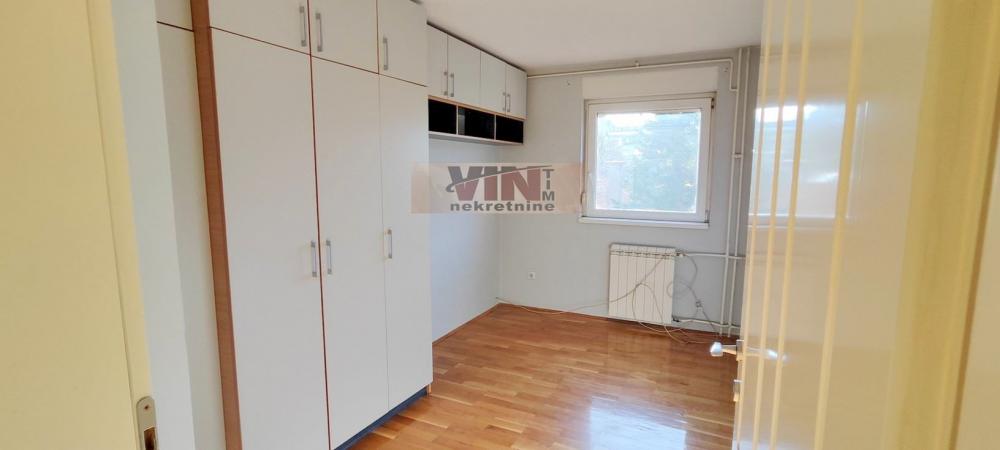 Stan na prodaju u Beogradu, Vračar, troiposoban, 66m2, cena 215000 evra