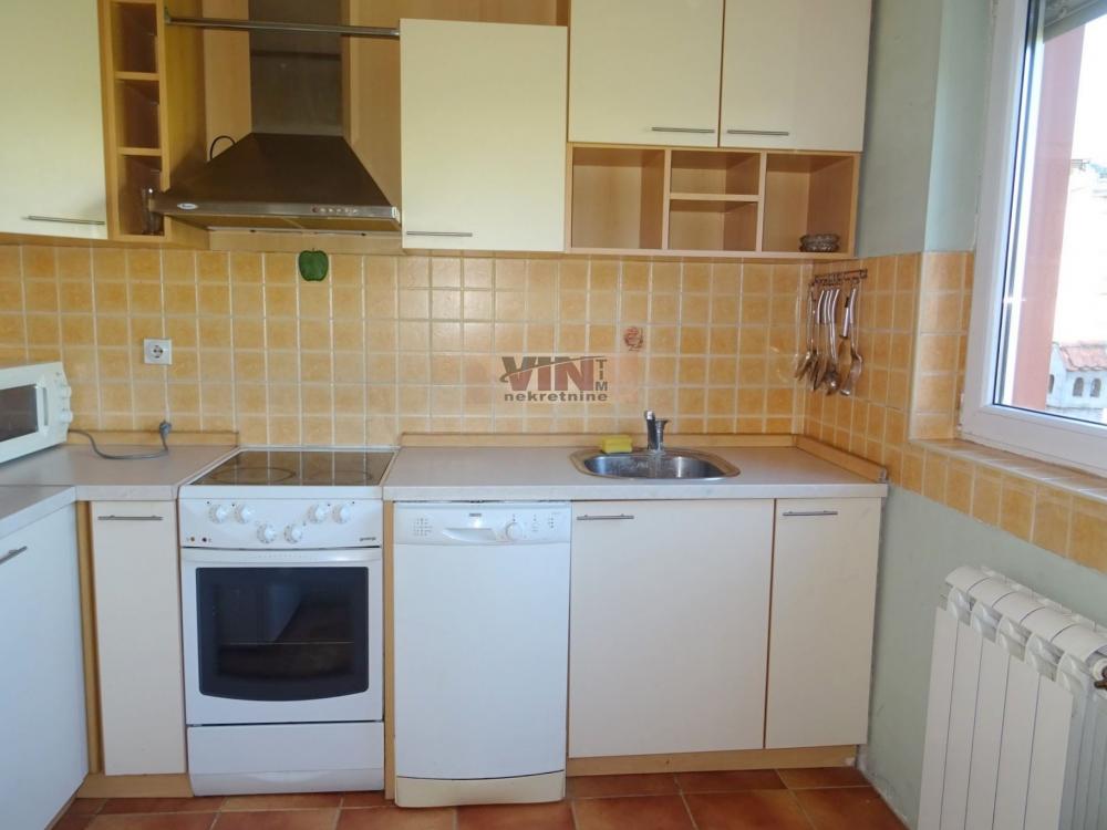 Stan na prodaju u Beogradu, Vračar, troiposoban, 66m2, cena 215000 evra