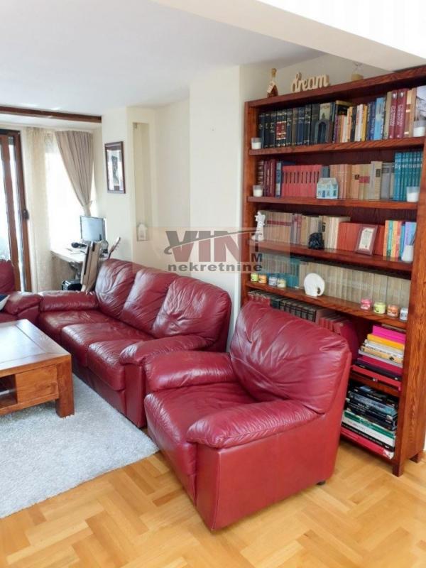 Stan na prodaju u Beogradu, Đeram pijaca, cetvorosoban, 94m2, cena 355000 evra