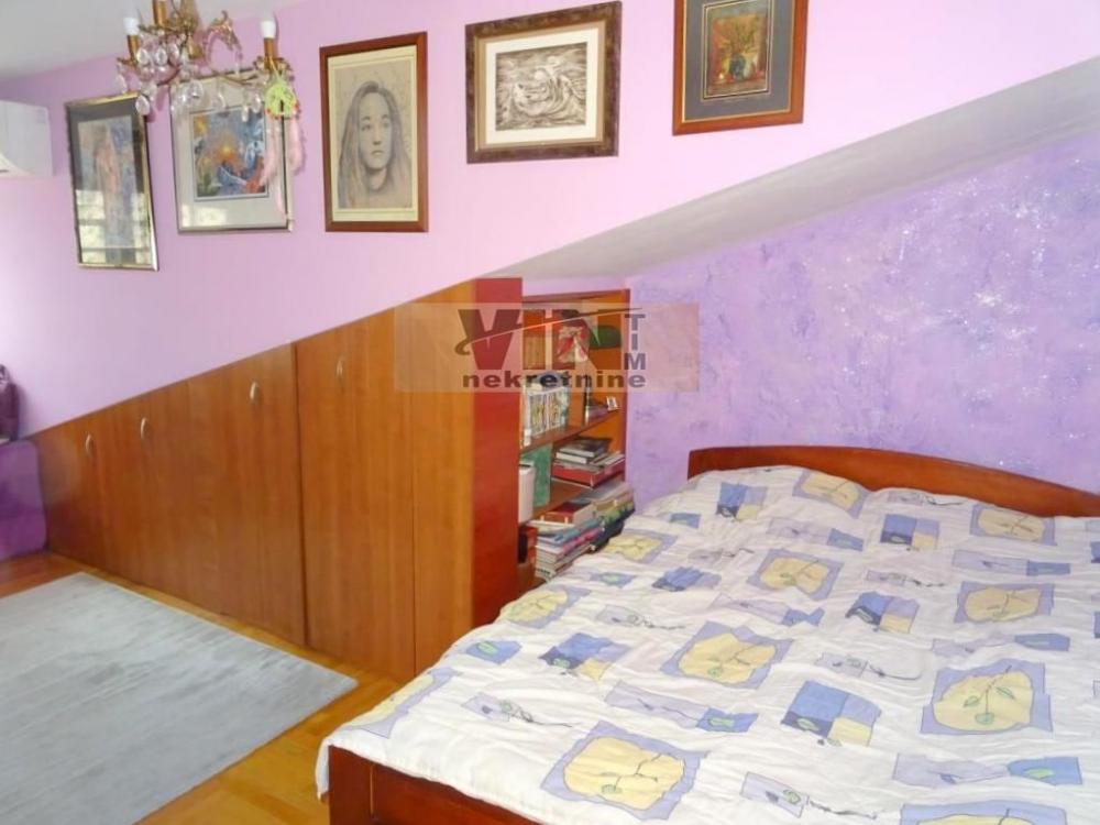 Stan na prodaju u Beogradu, Đeram pijaca, cetvorosoban, 94m2, cena 355000 evra