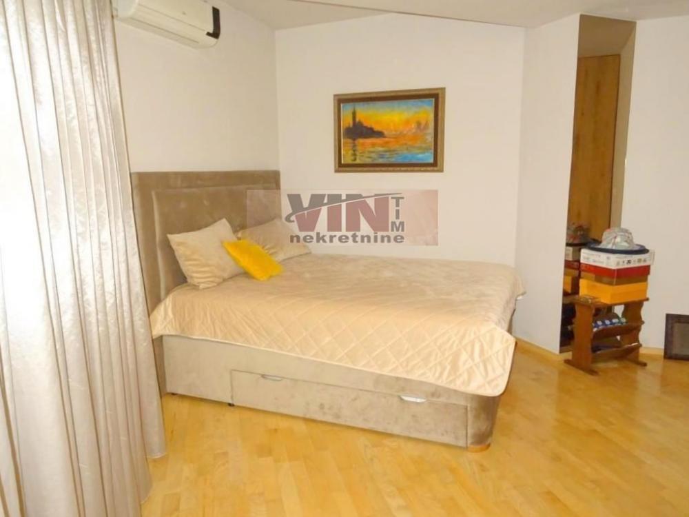 Stan na prodaju u Beogradu, Bogoslovija, troiposoban, 94m2, cena 289000 evra