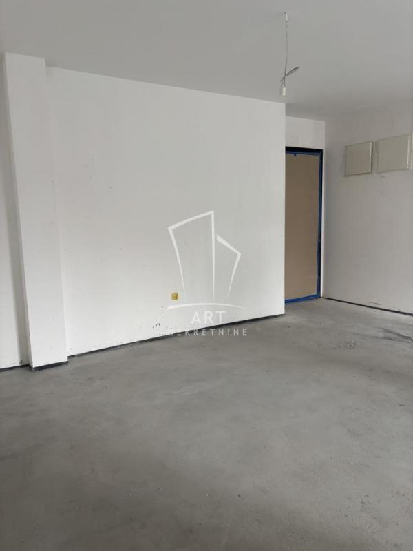 Stan na prodaju u Beogradu, Čukarica, trosoban, 54m2, cena 182000 evra