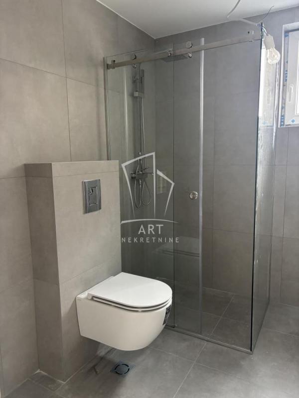 Stan na prodaju u Beogradu, Čukarica, trosoban, 54m2, cena 182000 evra