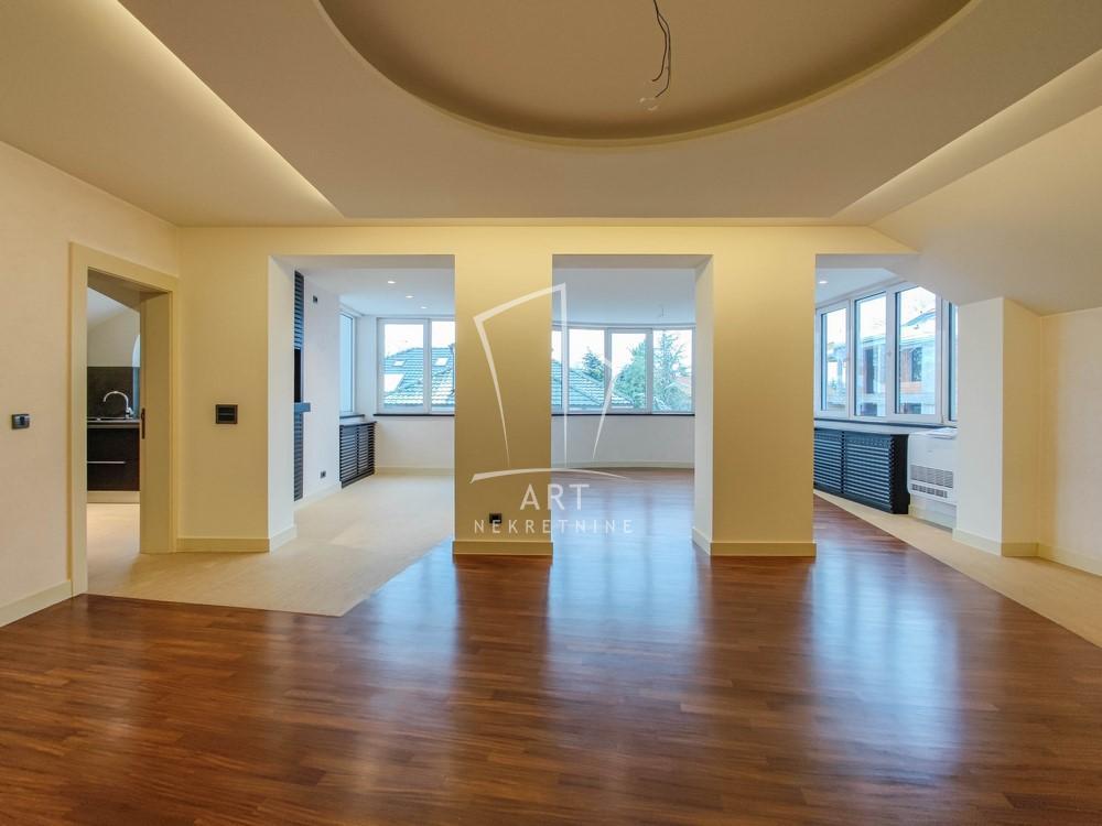 Stan na prodaju u Beogradu, Banovo brdo, cetvorosoban, 130m2, cena 459000 evra