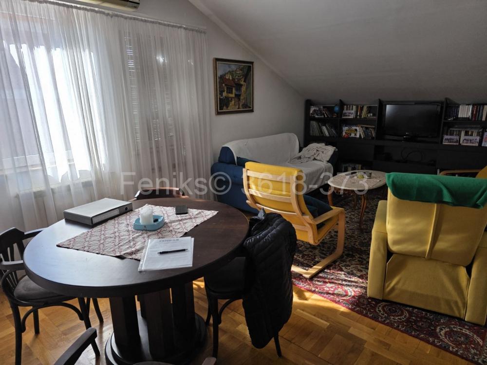 Stan na prodaju u Beogradu, Čubura, troiposoban, 79m2, cena 159000 evra