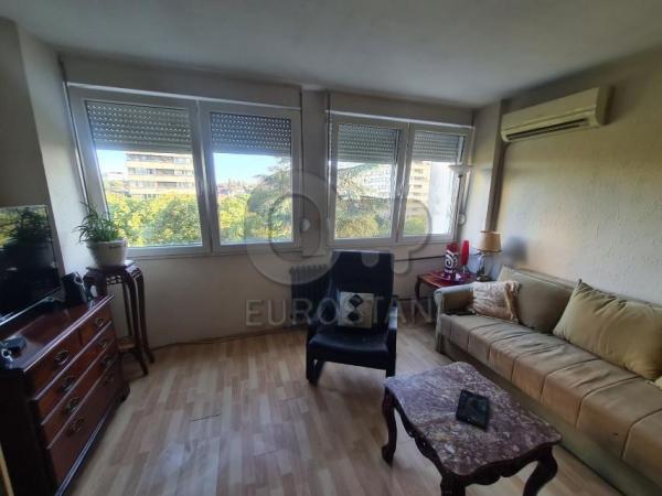 Stan na prodaju u Beogradu, Voždovac, dvosoban, 47m2, cena 149500 evra
