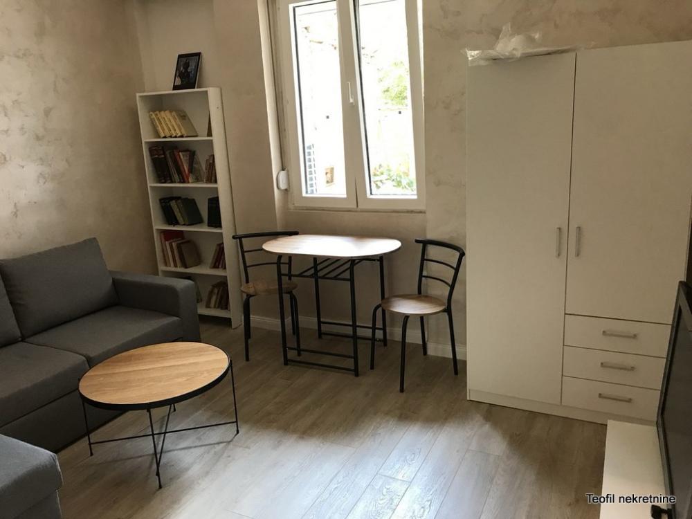 Stan na prodaju u Beogradu, Vukov spomenik, dvosoban, 43m2, cena 128000 evra