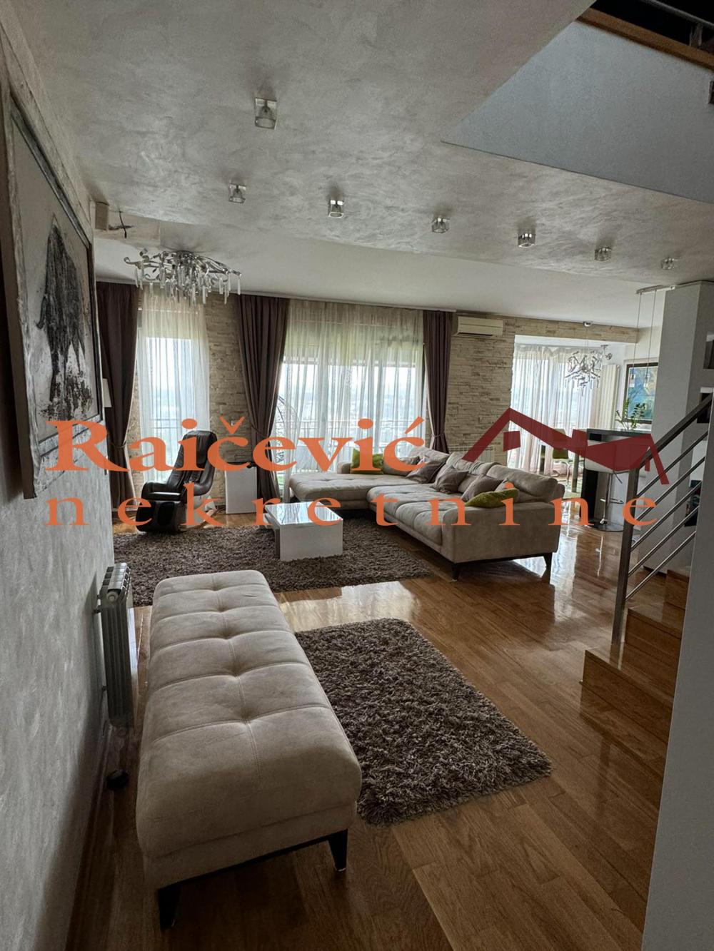 Stan na prodaju u Beogradu, Skojevsko naselje, 268m2, cena 580000 evra