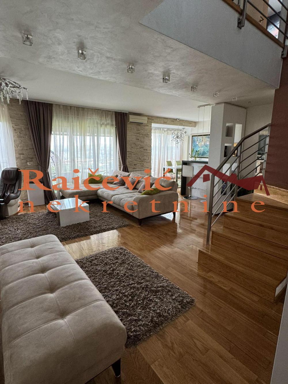 Stan na prodaju u Beogradu, Skojevsko naselje, 268m2, cena 580000 evra
