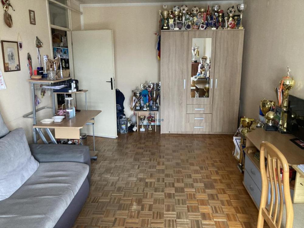 Stan na prodaju u Beogradu, Novi Beograd blok 61, cetvorosoban, 100m2, cena 249000 evra