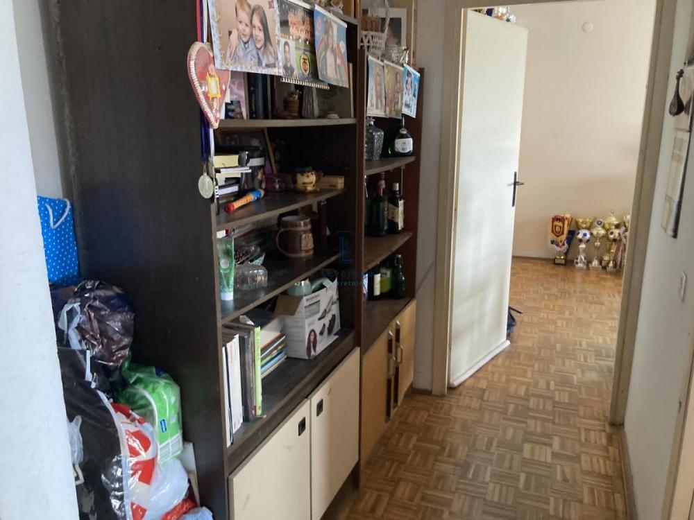 Stan na prodaju u Beogradu, Novi Beograd blok 61, cetvorosoban, 100m2, cena 249000 evra