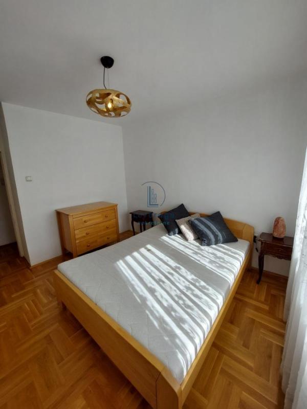 Stan na prodaju u Beogradu, Vračar (Hram), trosoban, 85m2, cena 384000 evra