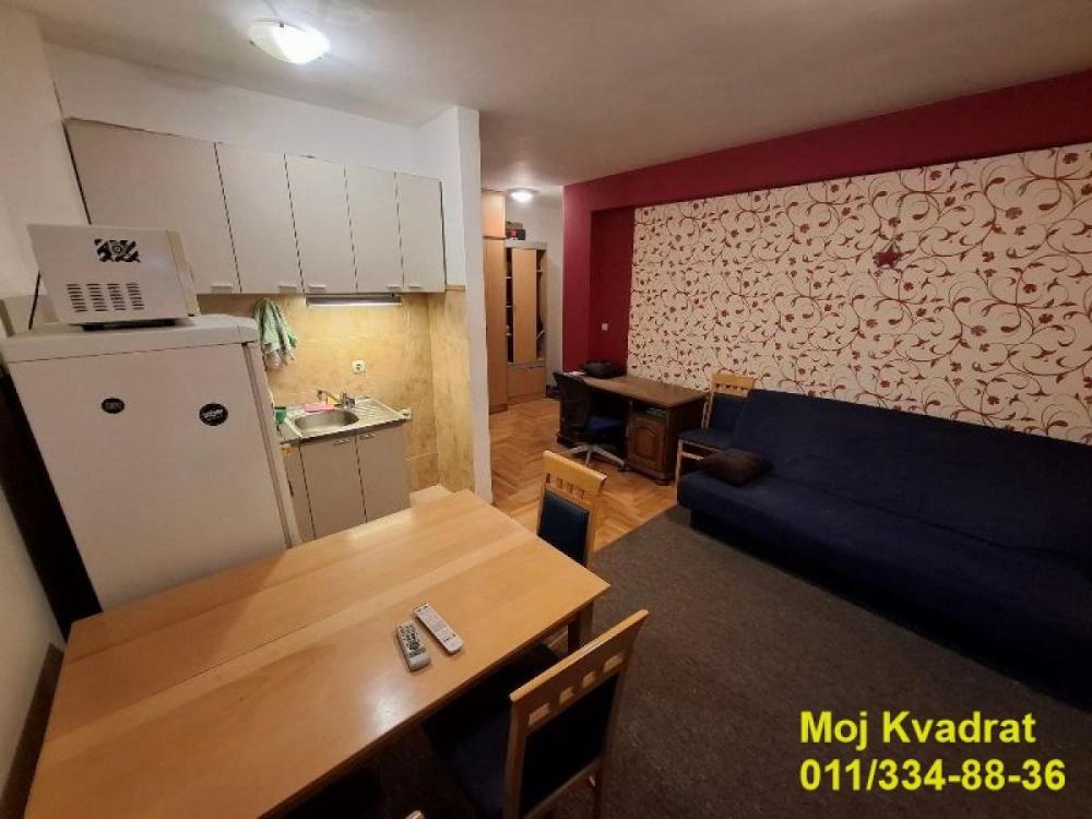 Stan na prodaju u Beogradu, Bulbulder, jednosoban, 45m2, cena 117000 evra