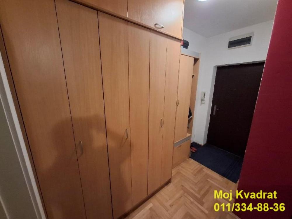 Stan na prodaju u Beogradu, Bulbulder, jednosoban, 45m2, cena 117000 evra