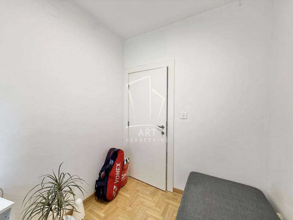 Stan na prodaju u Beogradu, Autokomanda, jednoiposoban, 35m2, cena 142000 evra
