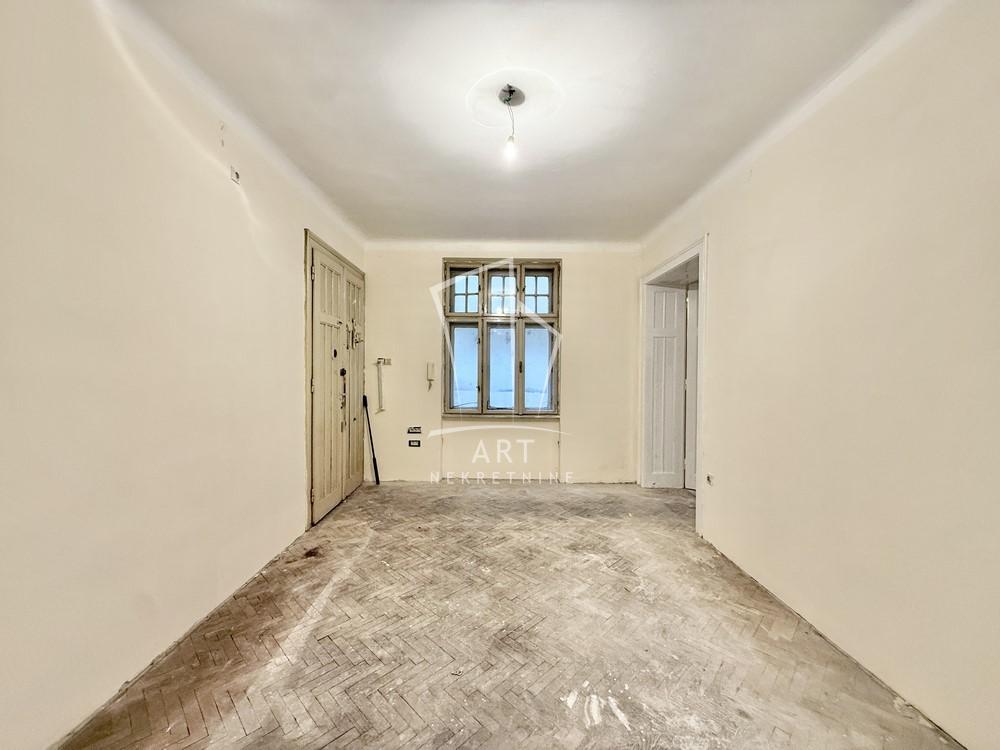 Stan na prodaju u Beogradu, Stari grad, trosoban, 91m2, cena 380000 evra
