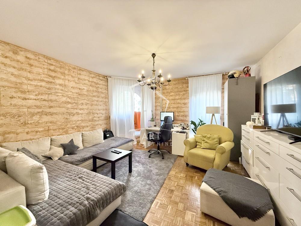 Stan na prodaju u Beogradu, Rakovica, cetvorosoban, 92m2, cena 250000 evra