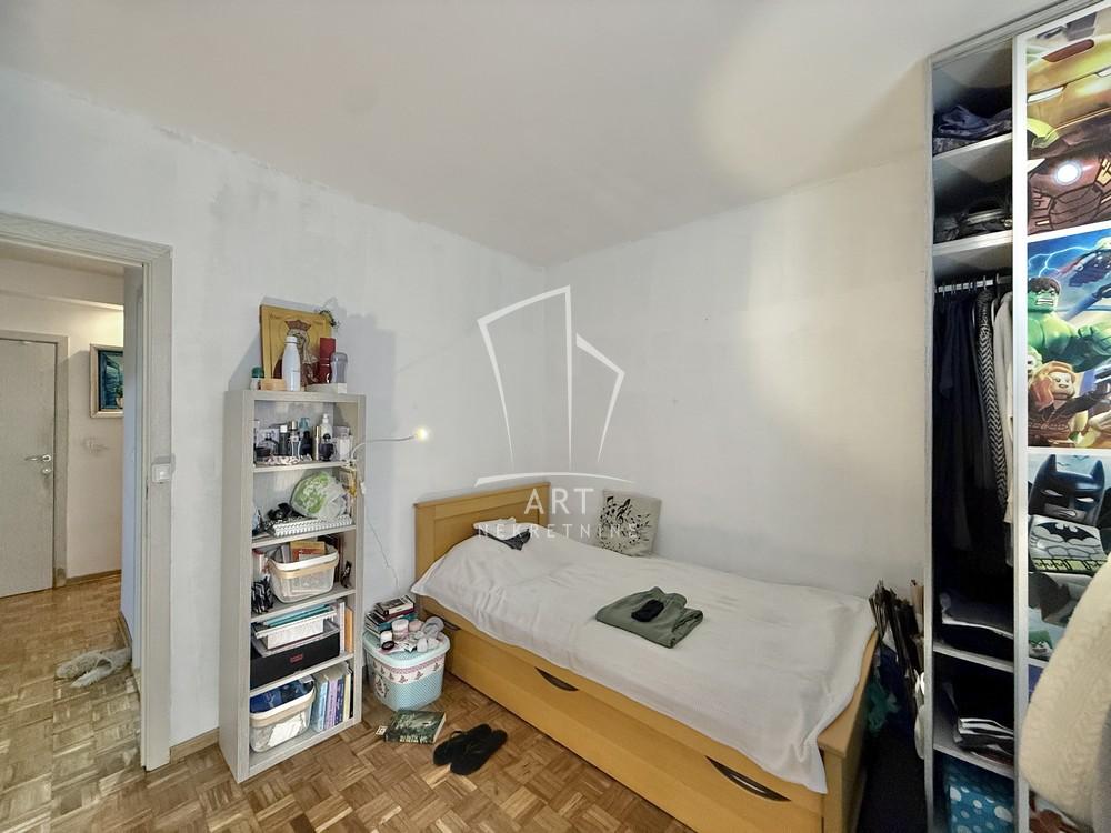 Stan na prodaju u Beogradu, Rakovica, cetvorosoban, 92m2, cena 250000 evra