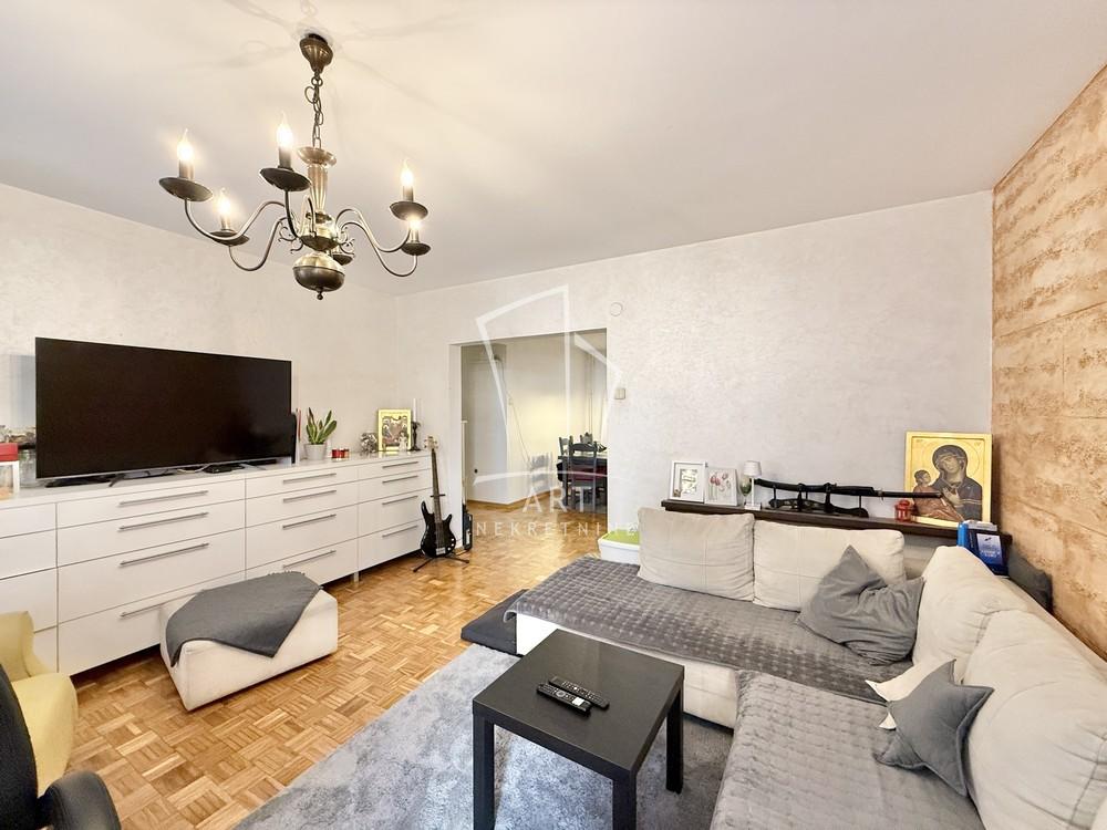 Stan na prodaju u Beogradu, Rakovica, cetvorosoban, 92m2, cena 250000 evra