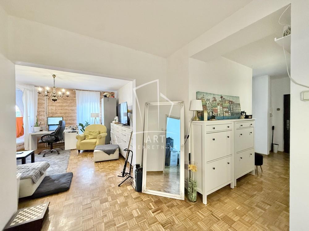 Stan na prodaju u Beogradu, Rakovica, cetvorosoban, 92m2, cena 250000 evra