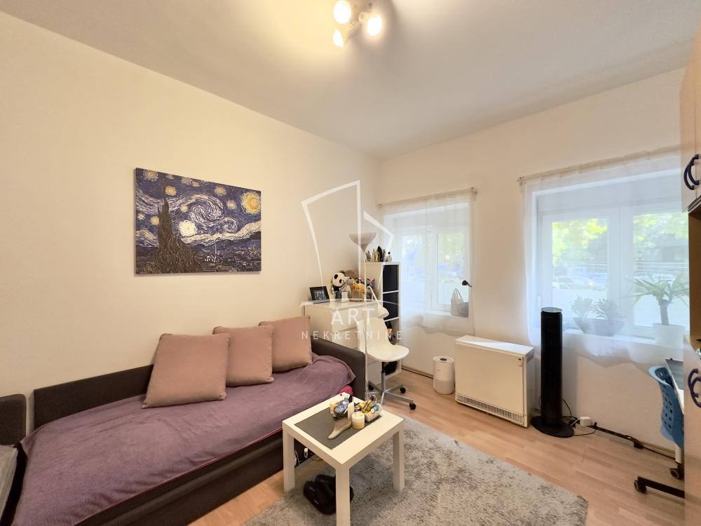 Stan na prodaju u Beogradu, Novi Beograd, jednoiposoban, 37m2, cena 129900 evra