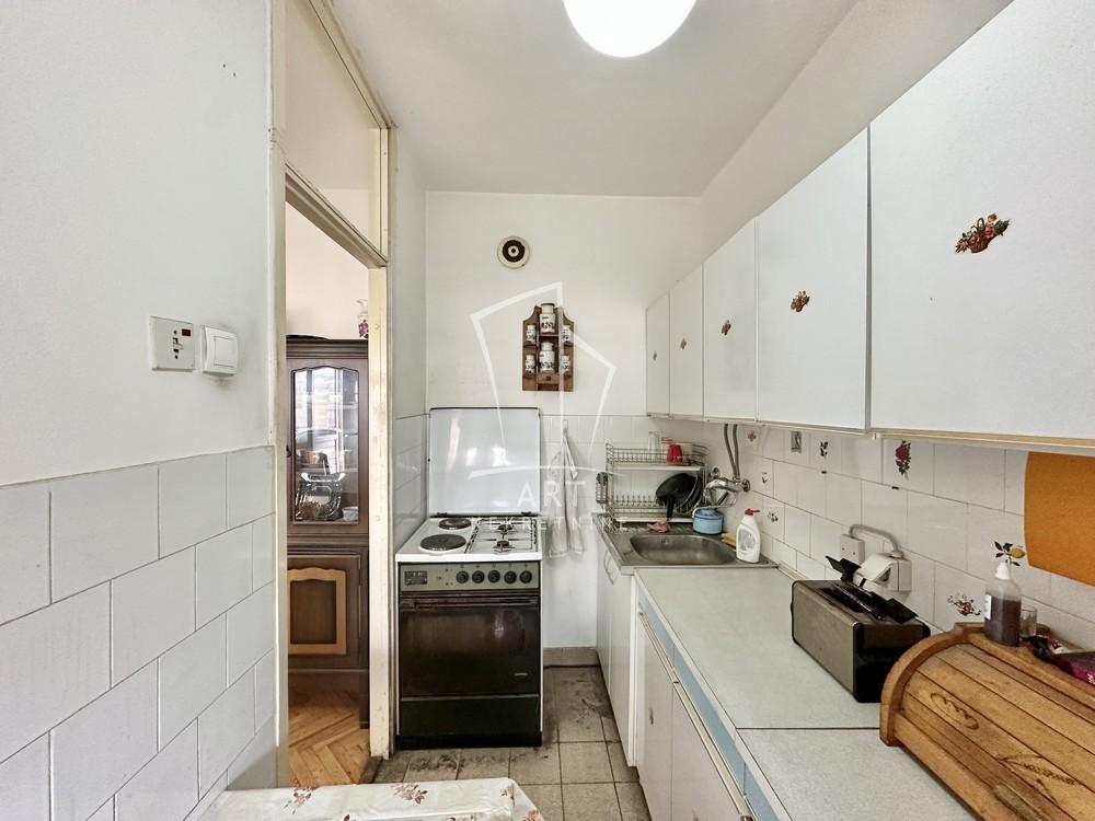 Stan na prodaju u Beogradu, Novi Beograd blok 70 (Kineski TC), dvosoban, 67m2, cena 202000 evra