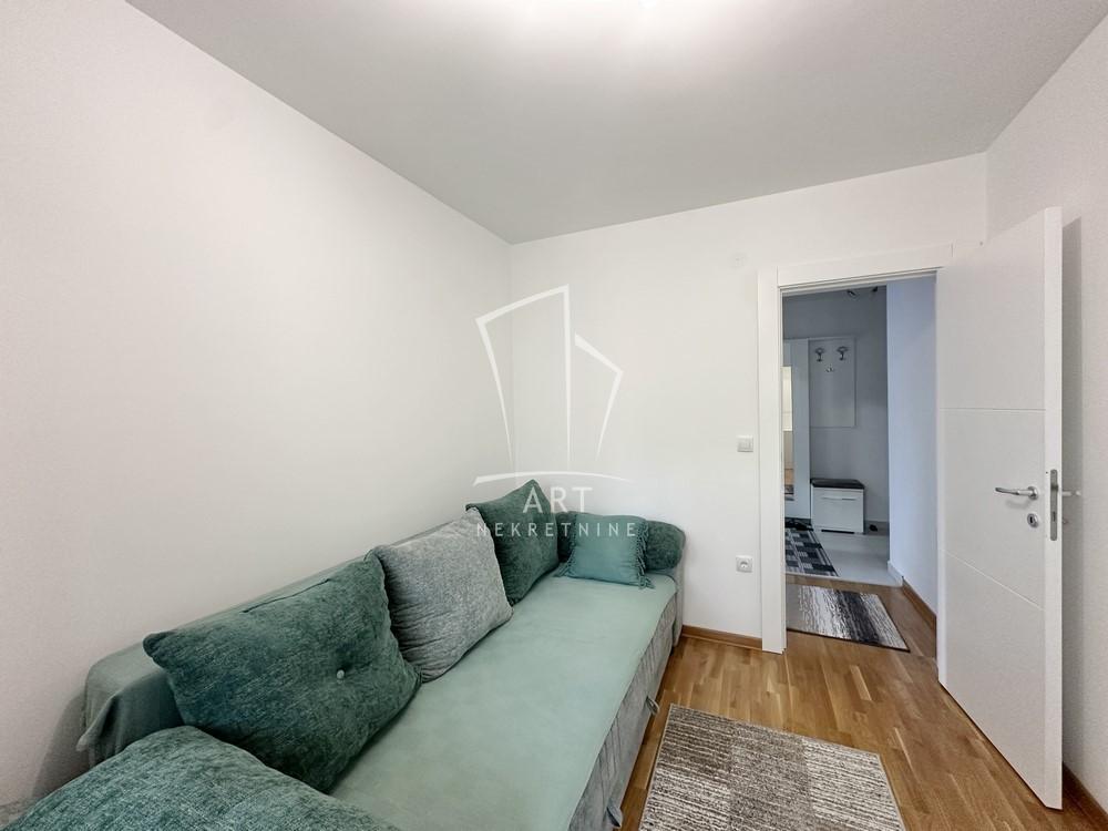 Stan na prodaju u Beogradu, Surčin, dvosoban, 46m2, cena 130000 evra