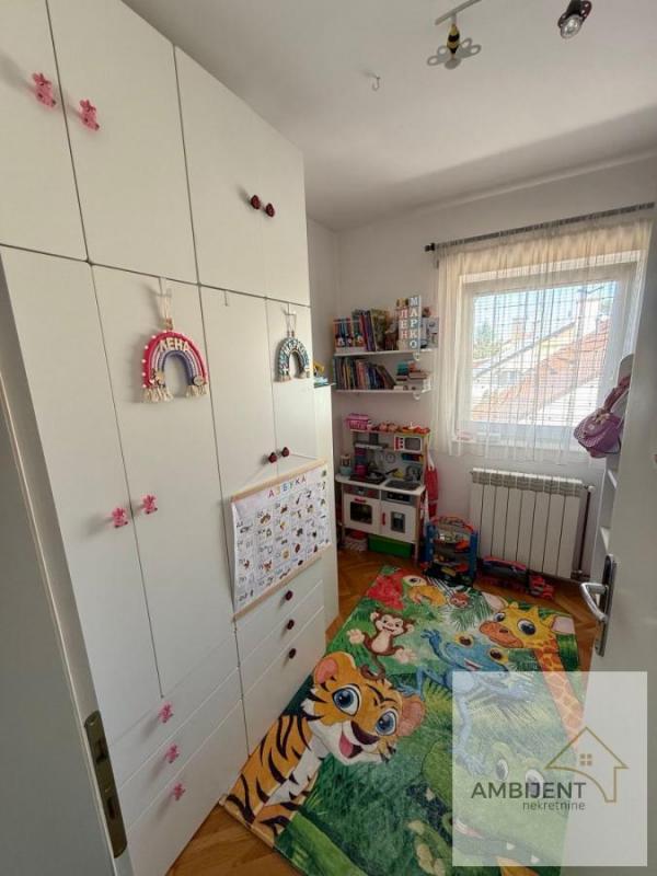 Stan na prodaju u Beogradu, Cerak, dvoiposoban, 59m2, cena 178500 evra