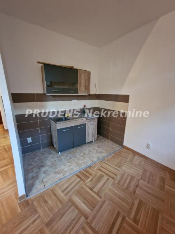 Stan na prodaju u Beogradu, Autokomanda, dvoiposoban, 46m2, cena 100000 evra