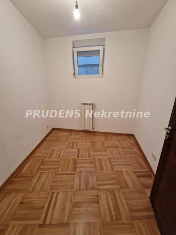 Stan na prodaju u Beogradu, Autokomanda, dvoiposoban, 46m2, cena 100000 evra
