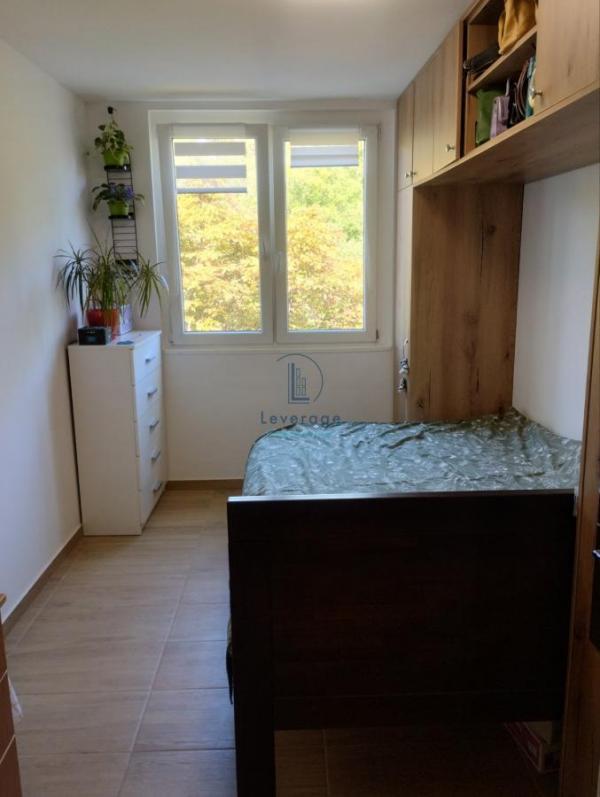 Stan na prodaju u Beogradu, Novi Beograd blok 63, trosoban, 58m2, cena 171000 evra