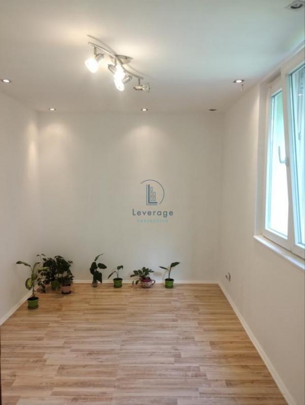 Stan na prodaju u Beogradu, Novi Beograd blok 63, trosoban, 58m2, cena 171000 evra