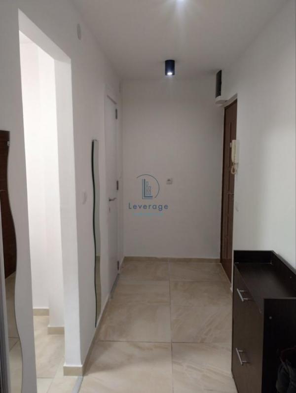 Stan na prodaju u Beogradu, Novi Beograd blok 63, trosoban, 58m2, cena 171000 evra