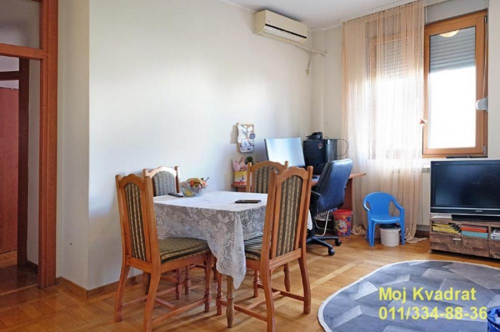 Stan na prodaju u Beogradu, Vukov spomenik, dvosoban, 43m2, cena 185000 evra